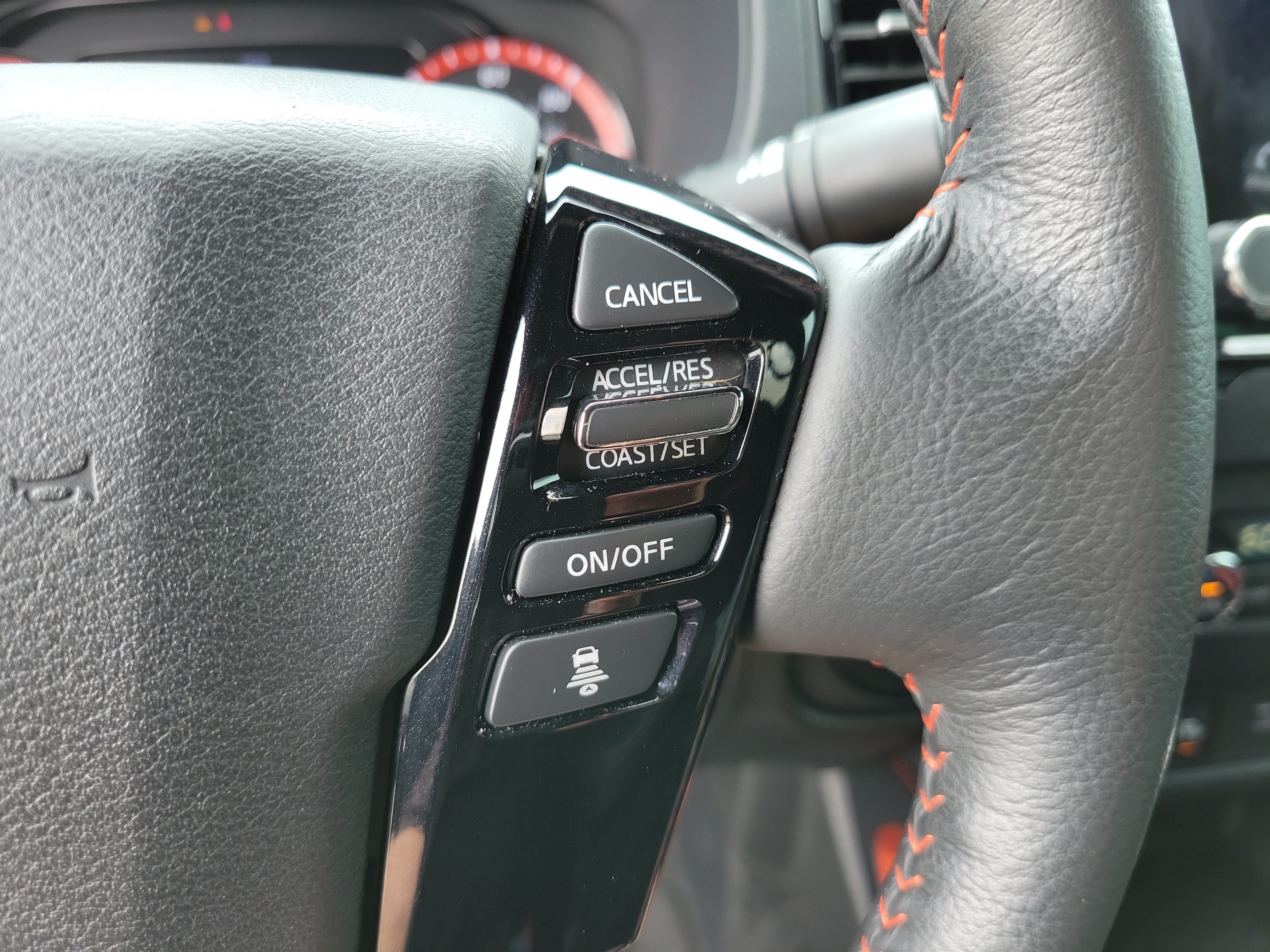 Used 2023 Nissan Frontier PRO-4X w/ Pro Convenience Package AWD/4WD image 22