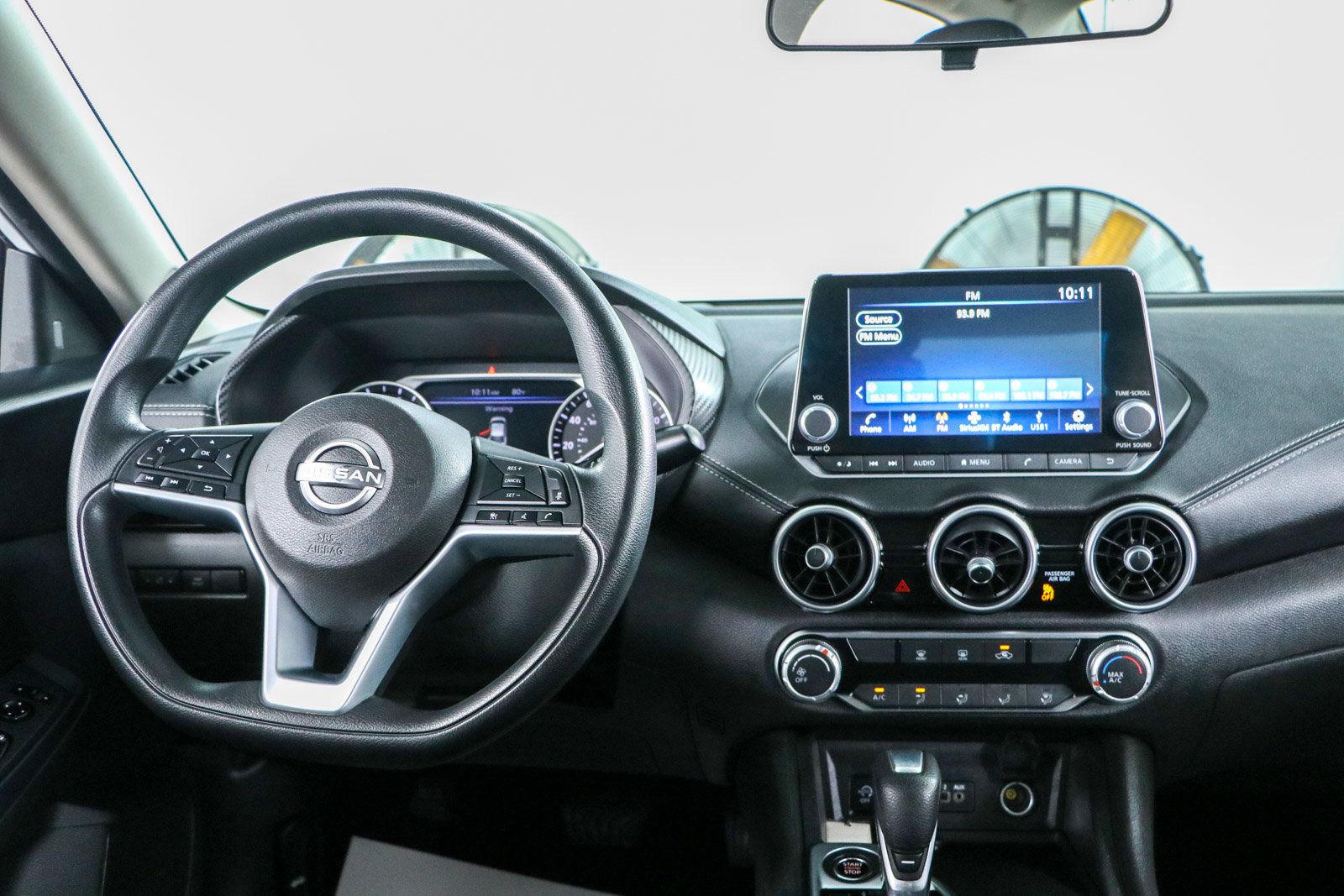 Used 2024 Nissan Sentra SV FWD image 17