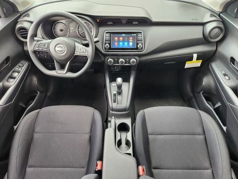 New 2025 Nissan Kicks Play S image 20
