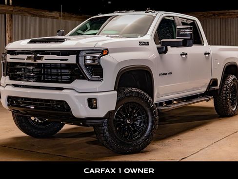 Used 2024 Chevrolet Silverado 2500 LT w/ Z71 Sport Edition image 5