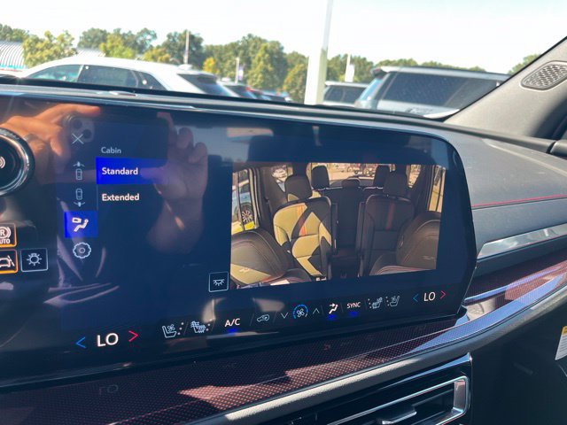 New 2027 Chevrolet Traverse RS w/ LPO, Floor Liner Package FWD image 33