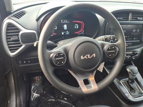 Used 2023 Kia Soul LX w/ Option Group 015 image 9