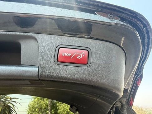 Used 2015 Mercedes-Benz GLA 250 4MATIC image 30