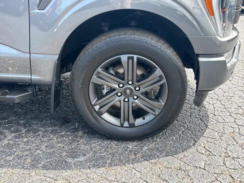 Used 2023 Ford F150 Lariat w/ Equipment Group 502A High AWD/4WD image 10