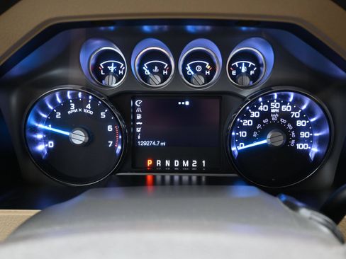 Used 2015 Ford F250 Lariat w/ Lariat Interior Package AWD/4WD image 27