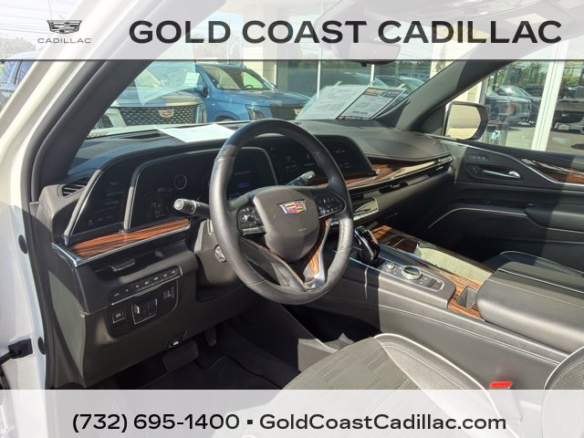 Used 2021 Cadillac Escalade Premium Luxury w/ Driver Assist Tech Package AWD/4WD image 24