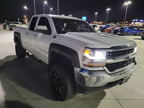 Used 2016 Chevrolet Silverado 1500 LT w/ LPO, Black Pack image 3