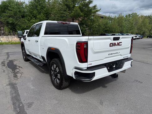 New 2026 GMC Sierra 2500 Denali AWD/4WD image 3