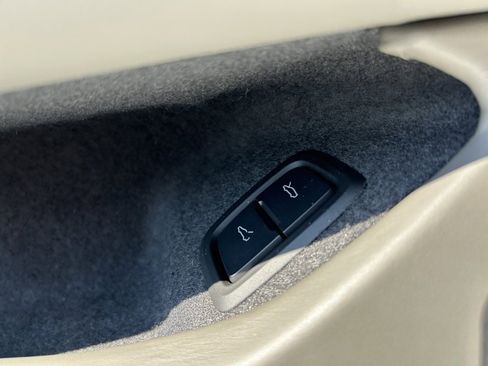 Used 2024 Chevrolet Corvette E-Ray image 37