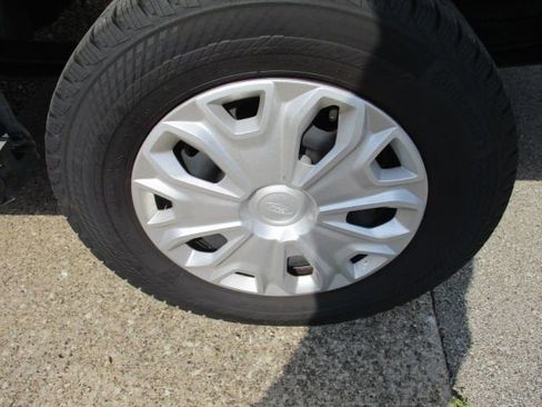 Used 2024 Ford Transit 250 Low Roof w/ Exterior Upgrade Package image 29