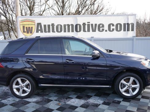 Used 2017 Mercedes-Benz GLE 350 4MATIC image 3