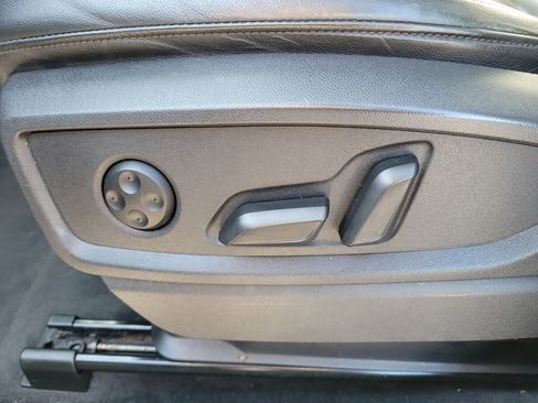 Used 2023 Audi Q5 2.0T Premium image 19