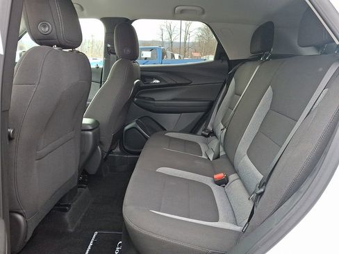 Used 2023 Chevrolet TrailBlazer LT FWD image 13
