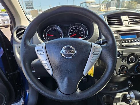 Used 2018 Nissan Versa SV FWD image 18