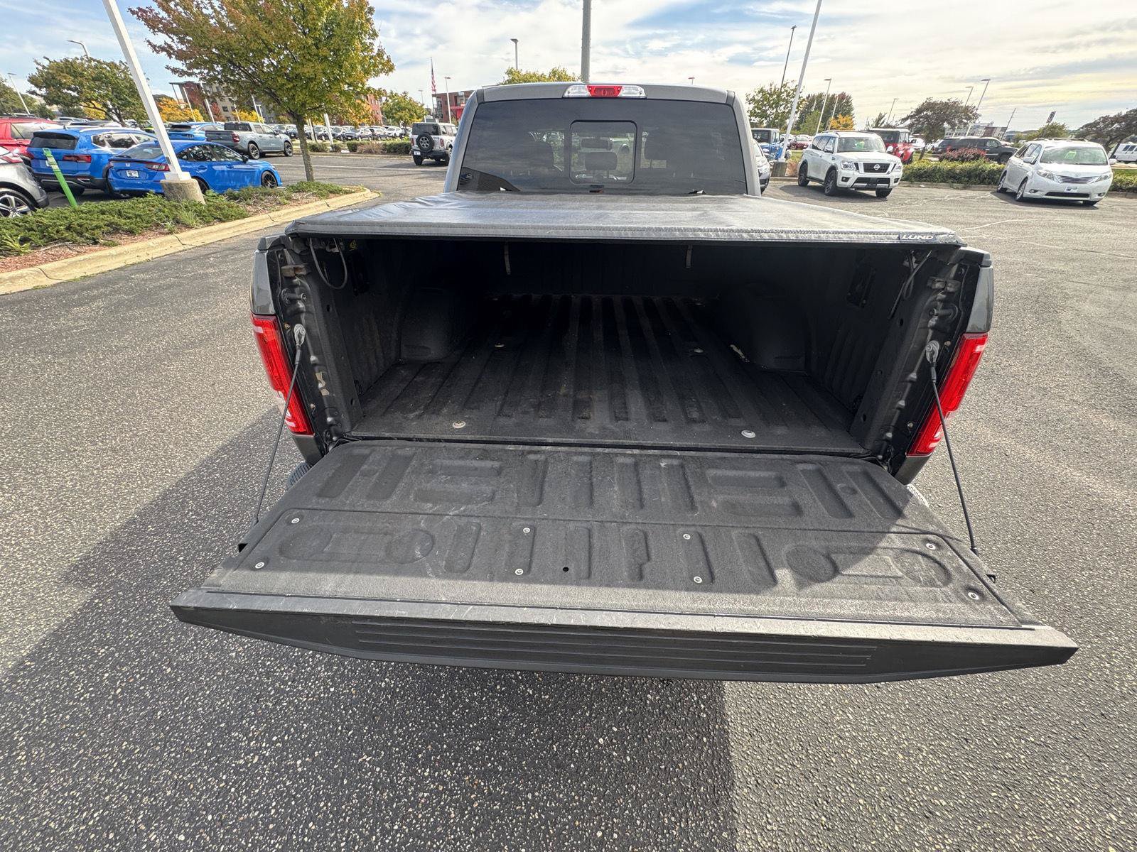 Used 2016 Ford F150 XLT w/ Equipment Group 302A Luxury AWD/4WD image 18