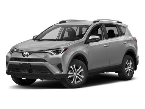 Used 2017 Toyota RAV4 LE FWD image 4