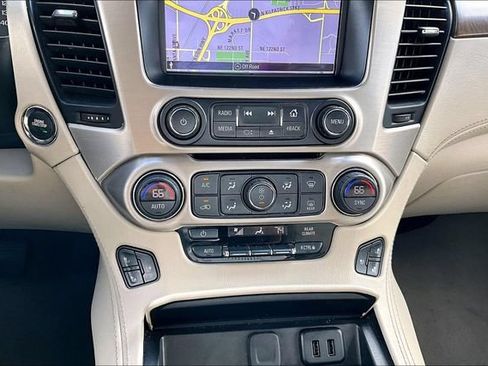 Used 2019 GMC Yukon Denali w/ Enhanced Security Package AWD/4WD image 31