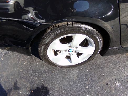 Used 2006 BMW 525xi Sedan image 42