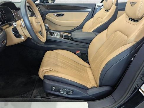Used 2023 Bentley Continental GT Mulliner image 16
