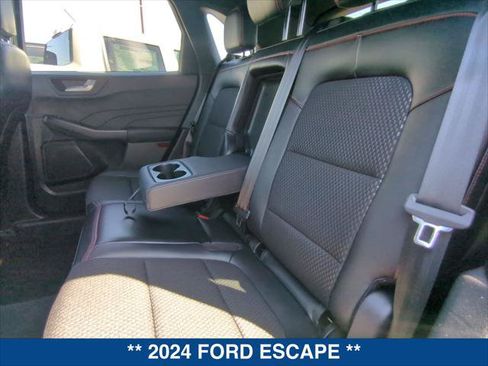 Certified 2024 Ford Escape ST-Line w/ Tech Pack #1 FWD image 21