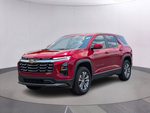 Used 2026 Chevrolet Equinox LT w/ Convenience Package II FWD image 1