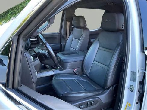 Used 2019 GMC Sierra 1500 Denali w/ Denali Ultimate Package AWD/4WD image 15