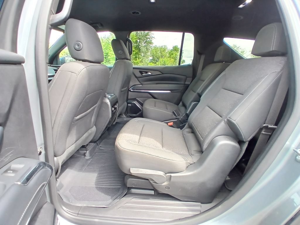 Certified 2025 Chevrolet Traverse LT w/ Enhanced Driving Package FWD image 14