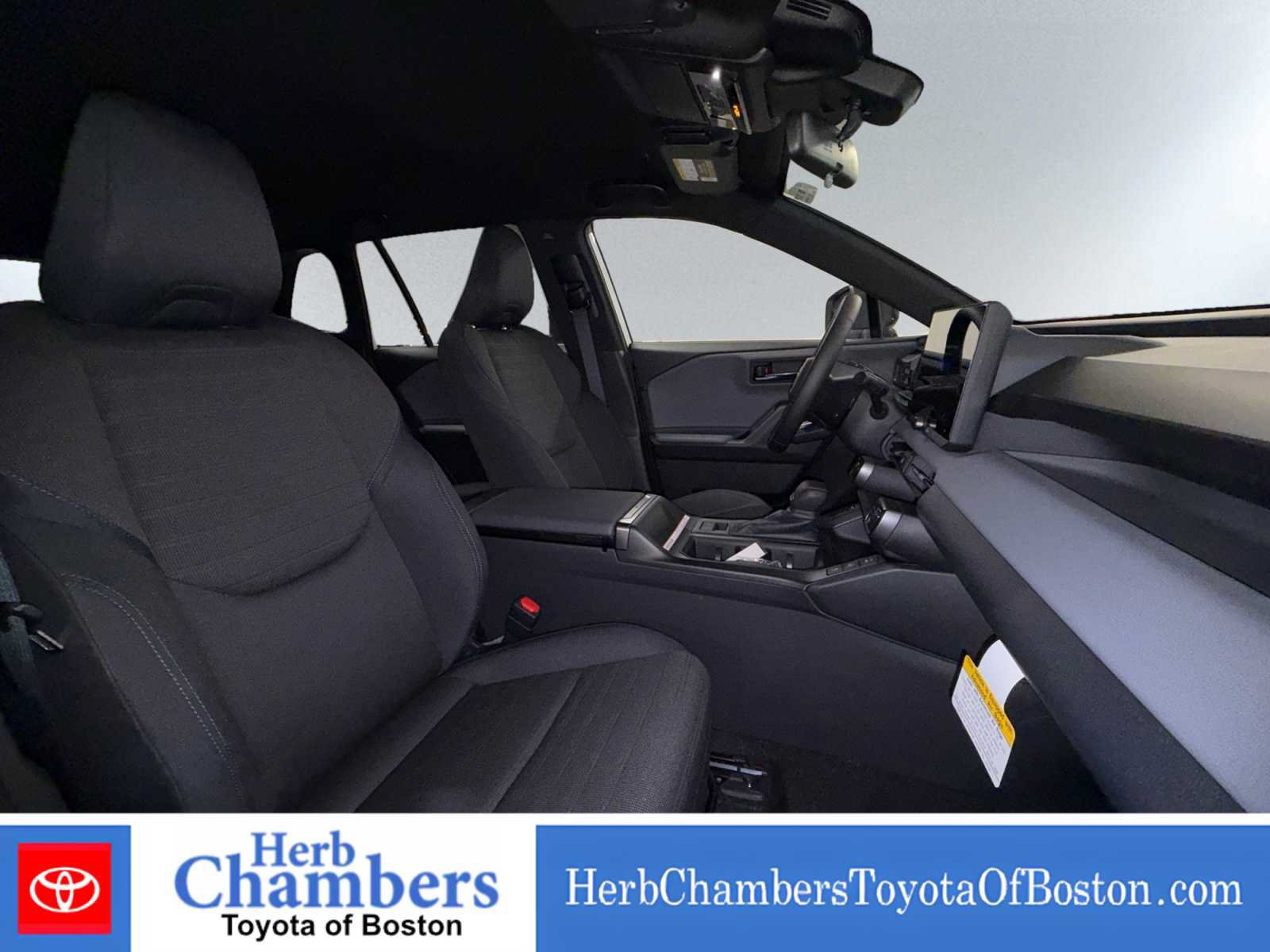 Used 2026 Toyota RAV4 SE w/ Convenience Package AWD/4WD image 17
