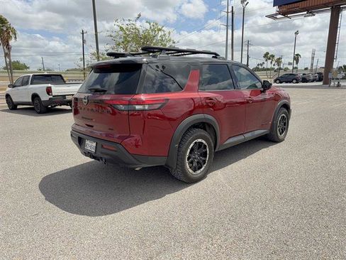 Used 2025 Nissan Pathfinder Rock Creek image 5
