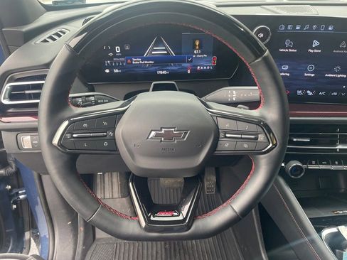 Used 2024 Chevrolet Traverse RS image 13