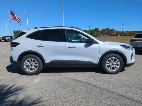 New 2026 Ford Escape Active w/ Cold Weather Package FWD image 3