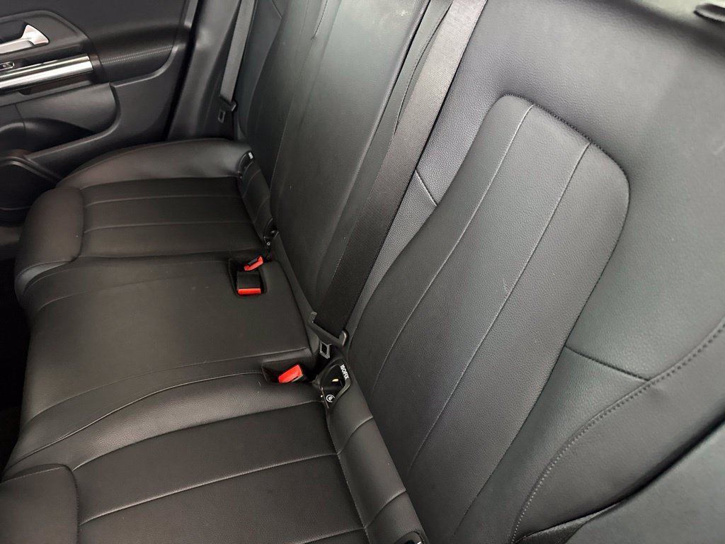 Used 2021 Mercedes-Benz GLA 250 4MATIC image 27