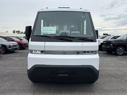 Used 2024 Chevrolet Brightdrop 400 w/ Commercial Equipment Package AWD/4WD image 8