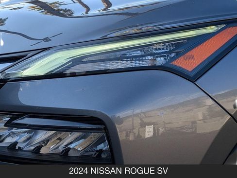 Certified 2024 Nissan Rogue SV w/ Premium Package w/ SV Premium Package FWD image 10