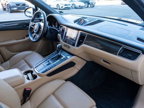 Used 2017 Porsche Macan GTS image 28