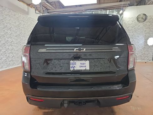 Used 2021 Chevrolet Tahoe Z71 w/ Luxury Package AWD/4WD image 5
