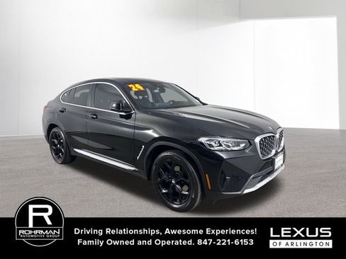 Used 2024 BMW X4 xDrive30i w/ Parking Assistance Package image 3