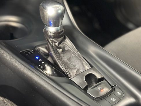 Used 2018 Toyota C-HR XLE image 22