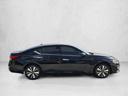 Used 2021 Nissan Altima 2.5 SL FWD image 4