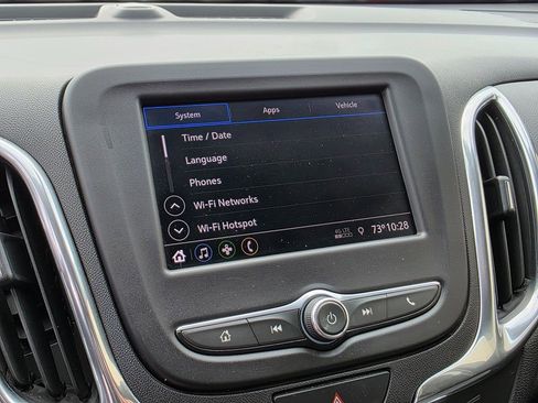 Used 2020 Chevrolet Equinox LT image 29