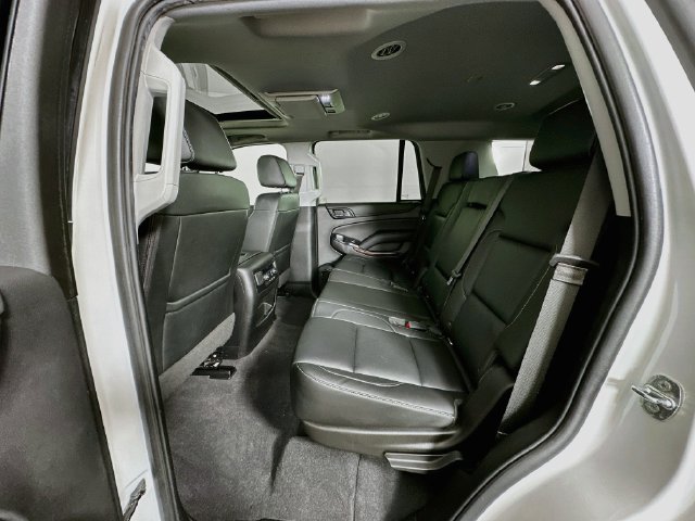 Used 2020 GMC Yukon SLT w/ Graphite Performance Edition RWD image 26