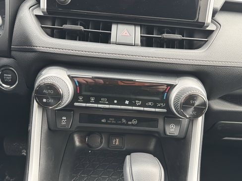 Used 2023 Toyota RAV4 XLE image 20