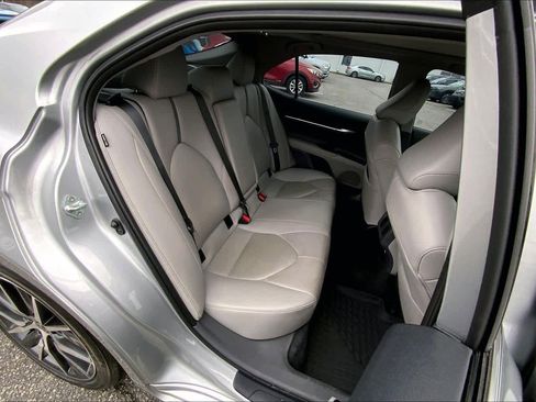 Used 2024 Toyota Camry XLE image 19