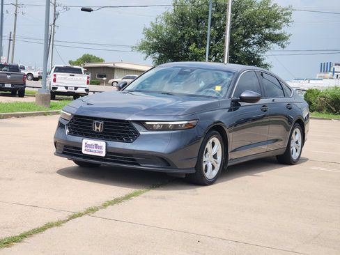 Used 2023 Honda Accord LX image 2
