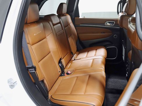 Used 2018 Jeep Grand Cherokee Summit w/ Platinum Series Group image 30