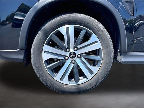 Used 2025 Mitsubishi Outlander Sport ES AWD/4WD image 9