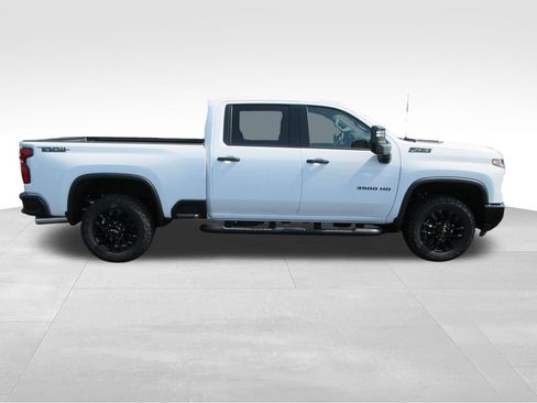 New 2026 Chevrolet Silverado 3500 LTZ w/ LTZ Plus Package AWD/4WD image 7