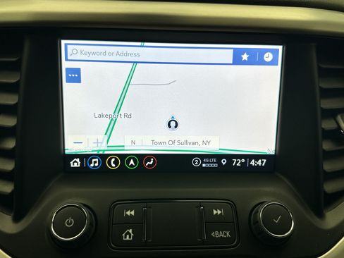 Certified 2023 GMC Acadia SLT w/ Elevation Edition AWD/4WD image 19