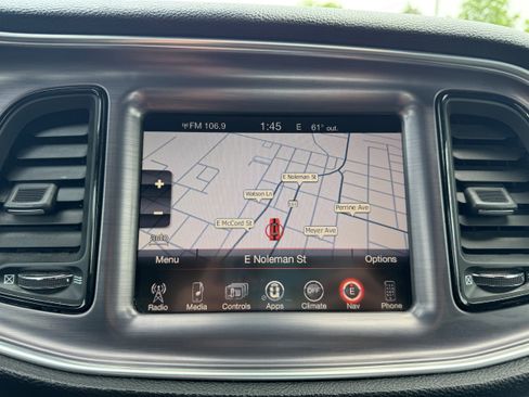 Used 2016 Dodge Challenger SXT w/ Driver Convenience Group RWD image 16