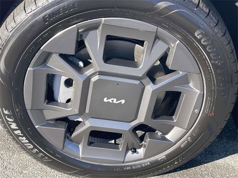 New 2026 Kia Carnival EX image 9